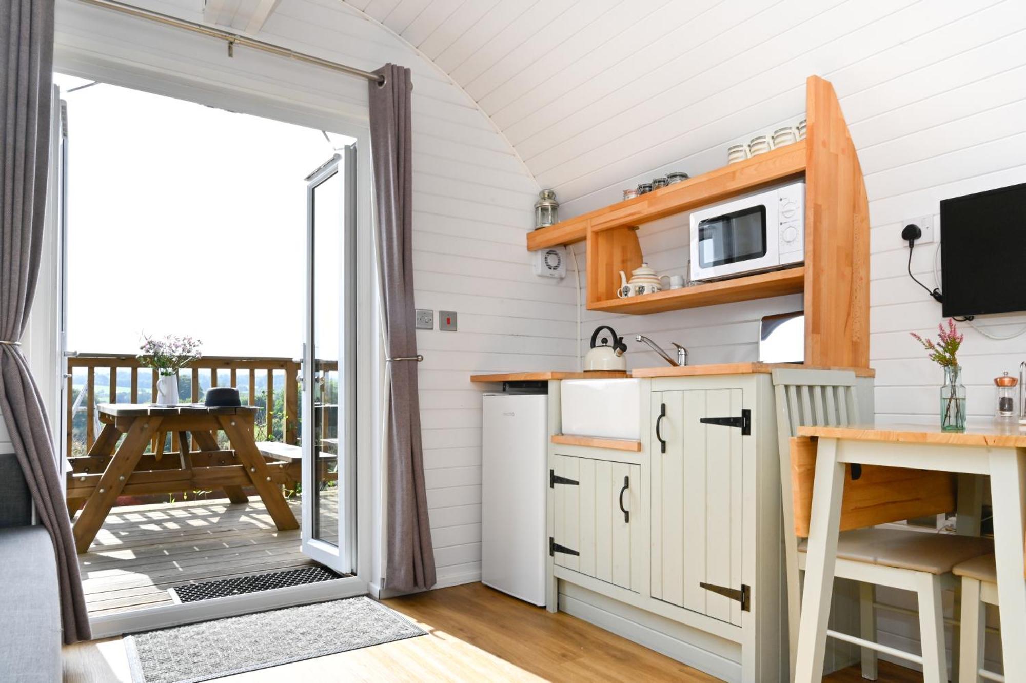 Luxury Glamping Pods - The Heft & The Hirsel Apartman Glasgow Kültér fotó